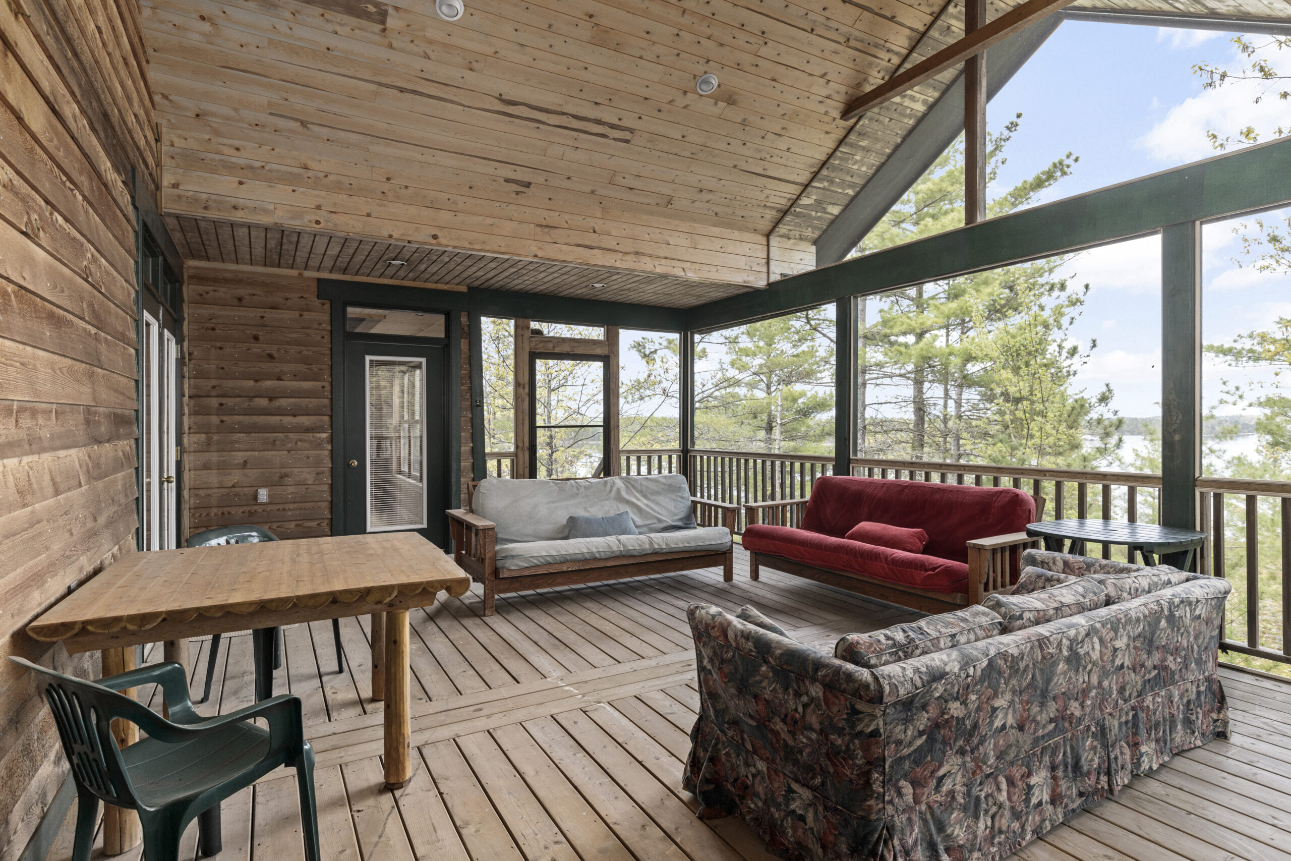 picture island bunk house 12