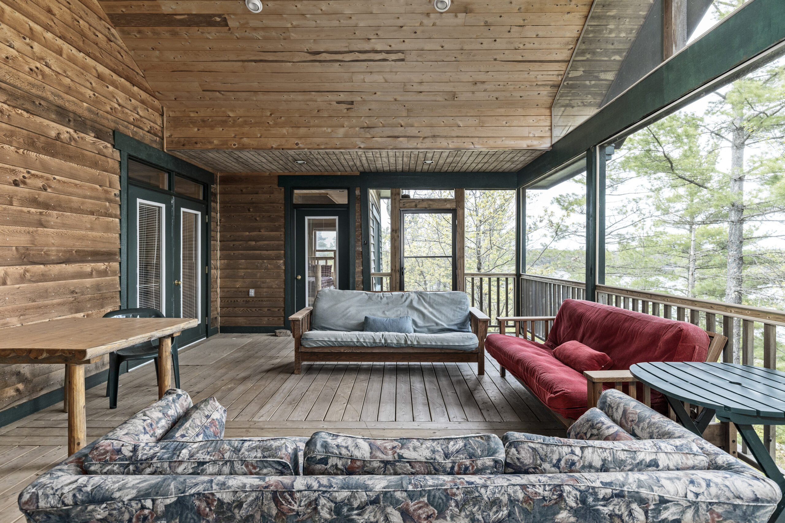 picture island bunk house 13