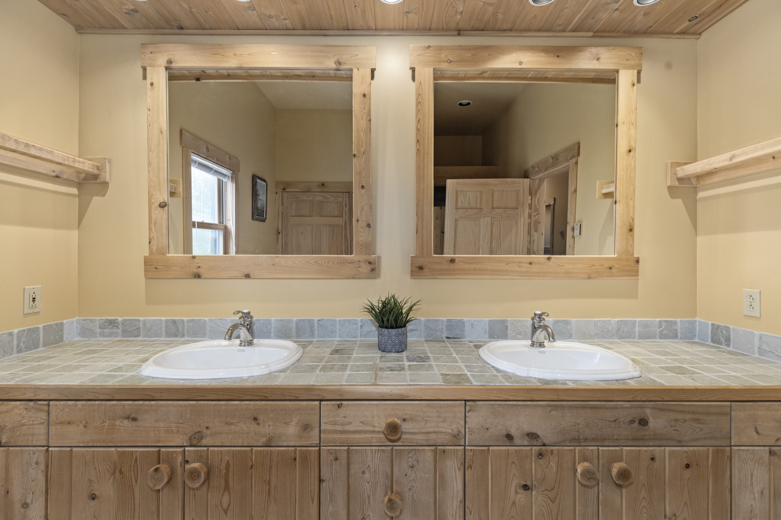 picture island bunk house 14