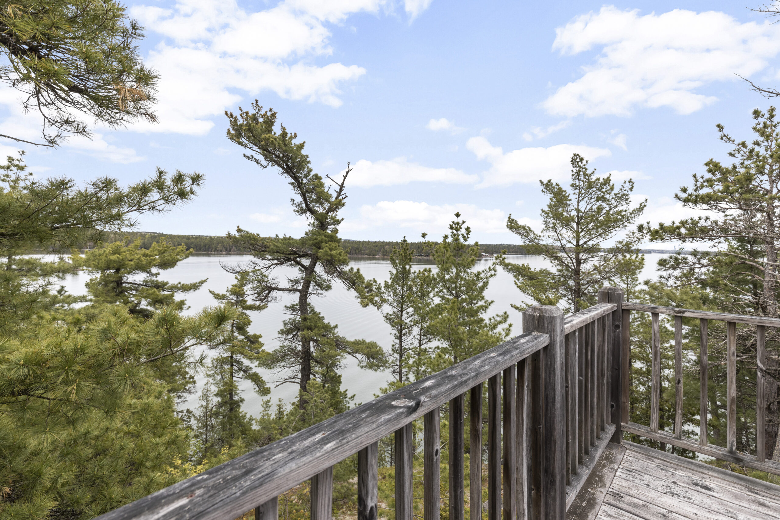 picture island main house 26