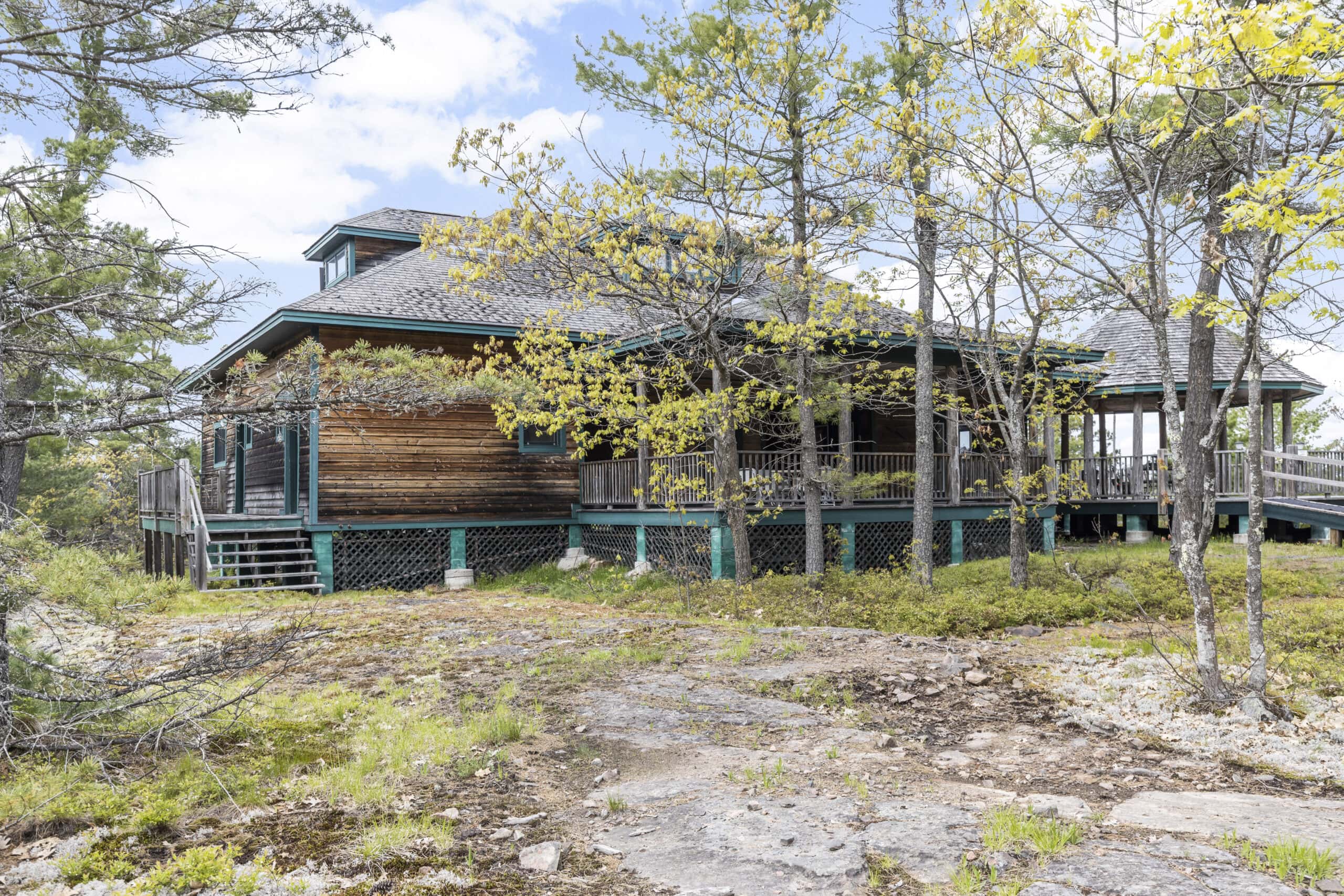 picture island main house 4